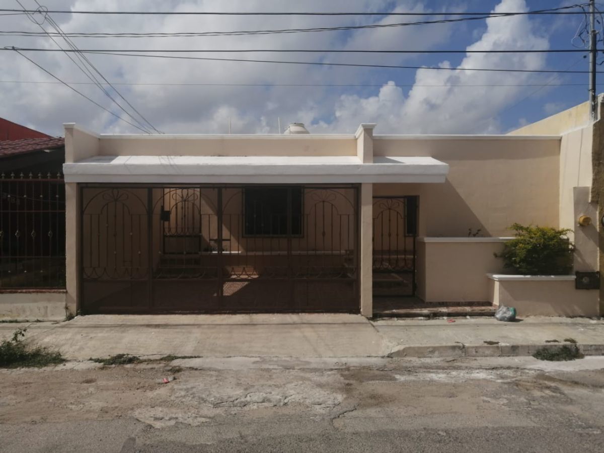 Casa en Renta de dos pisos ampliada y remodelada, foto 1 de 13