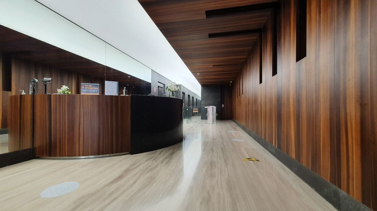6 de 8: lobby