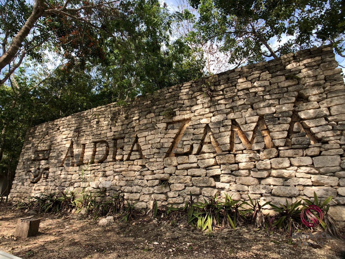 Terreno Multifamiliar a la venta en Aldea Zama en venta