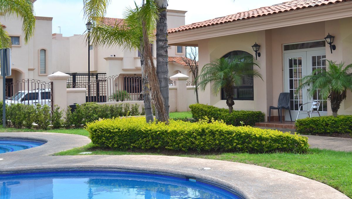 CASA EN VENTA EN VILLA CALIFORNIA | EasyBroker