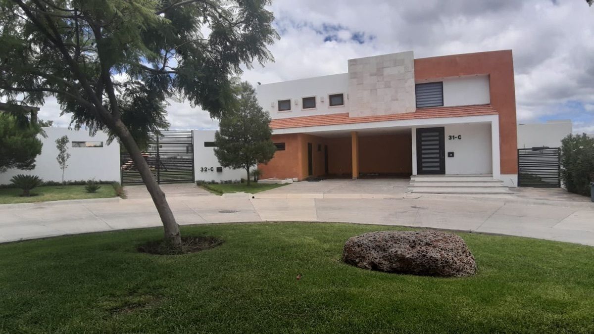 Casa en Venta El Molino Club de Golf