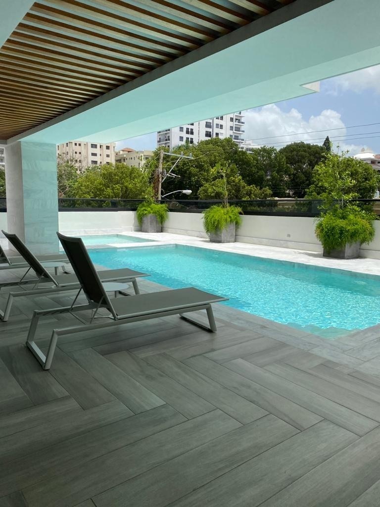 8 de 16: ÁREA SOCIAL