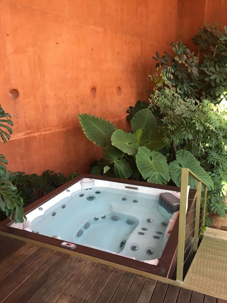 Jacuzzi. Piso 25.