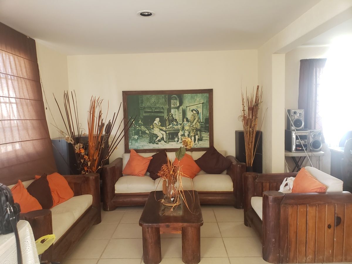 5 de 12: Sala