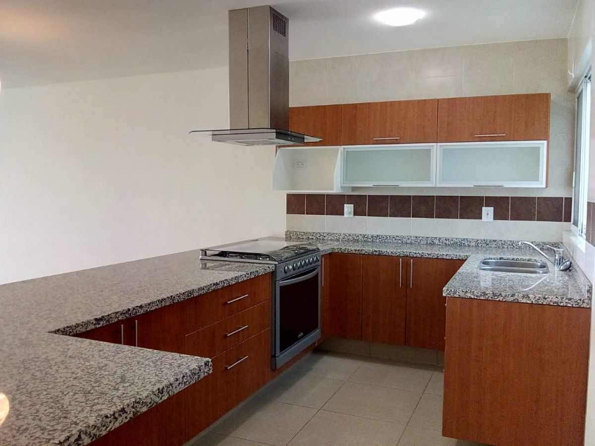 5 de 21: Cocina equipada 