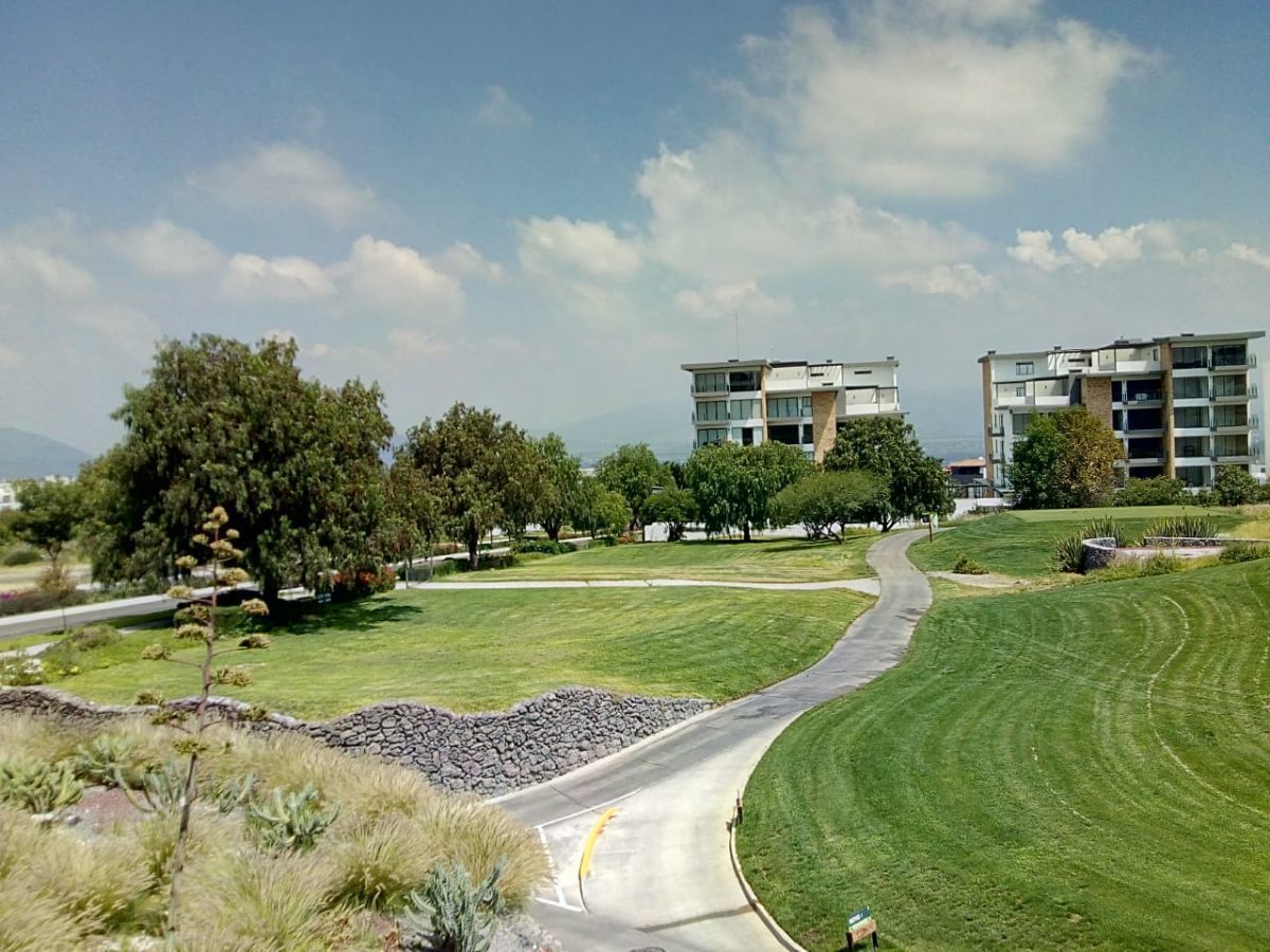 17 de 21: Vista al Campo de Golf