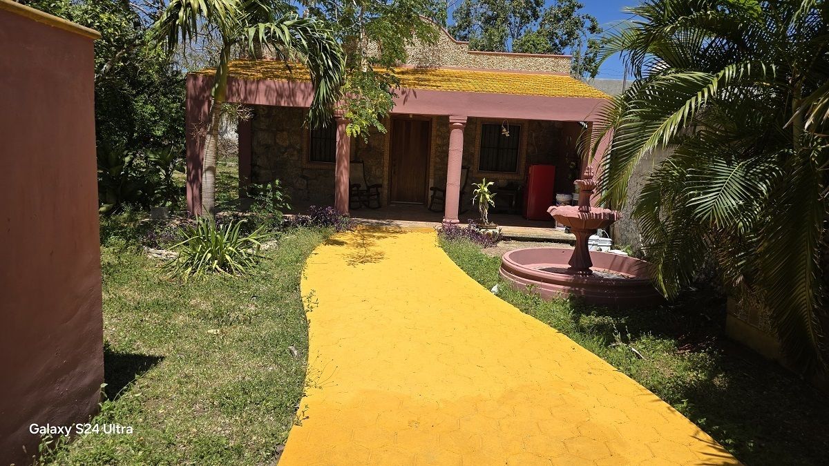 Otra toma de la fachada