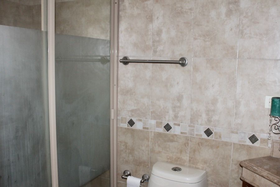 18 de 28: Baño completo