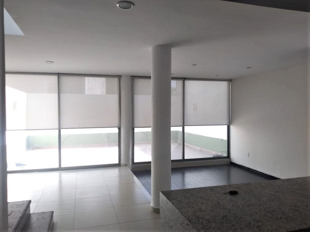 2 de 8: Sala y comedor