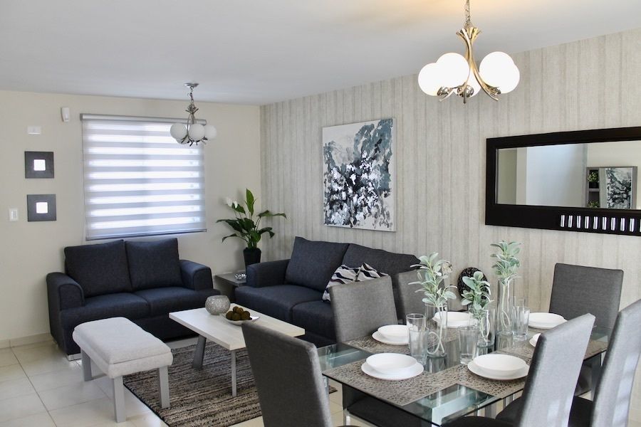 2 of 12: Sala comedor