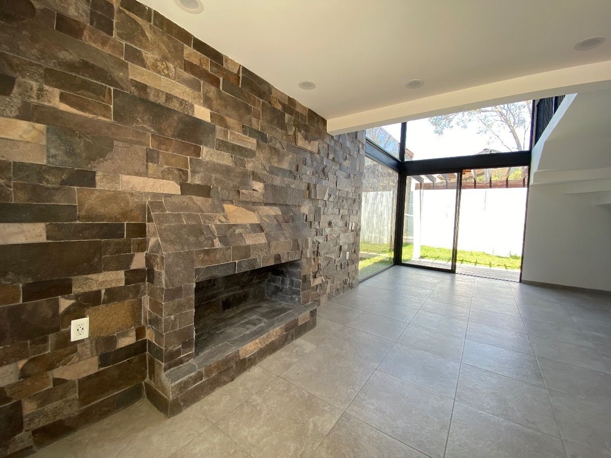 Sala con chimenea