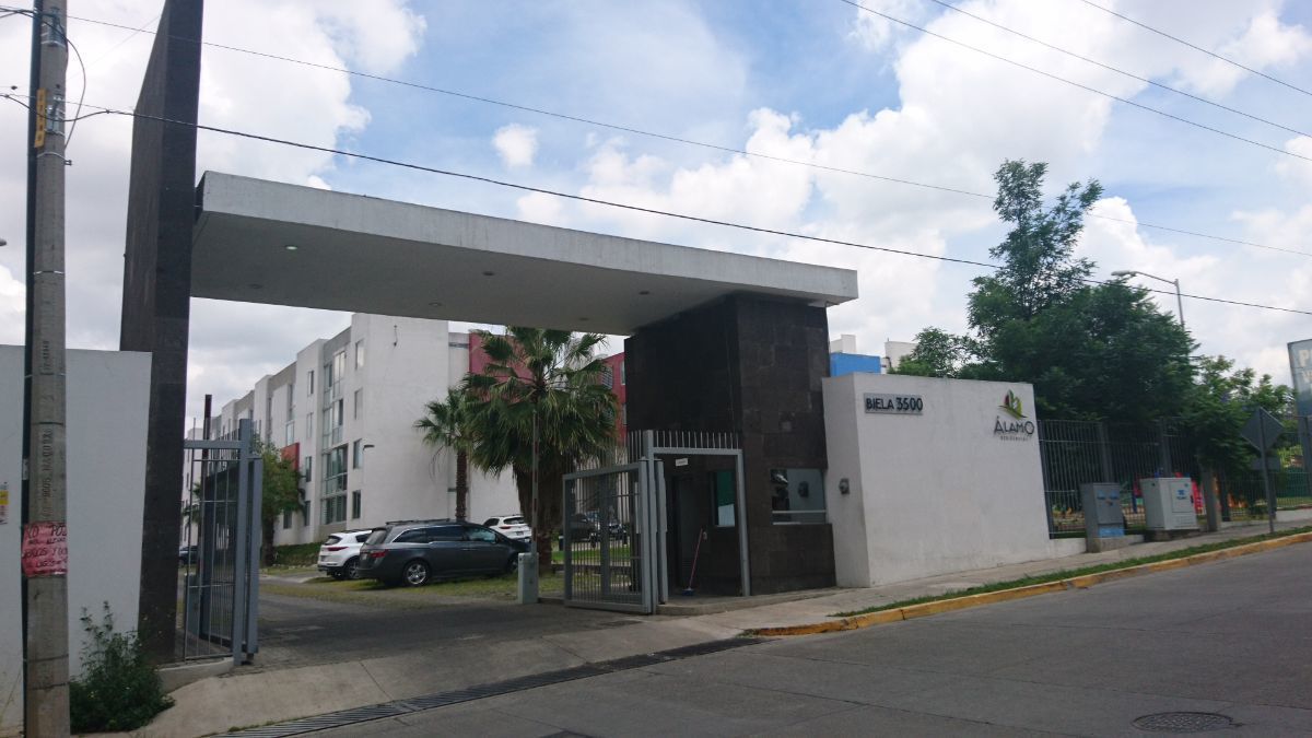 1 de 18: INGRESO CON ACCESO CONTROLADO
