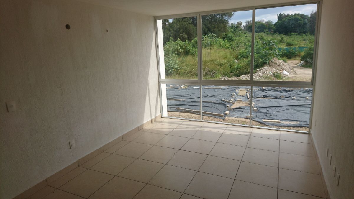 3 de 18: SALA COMEDOR