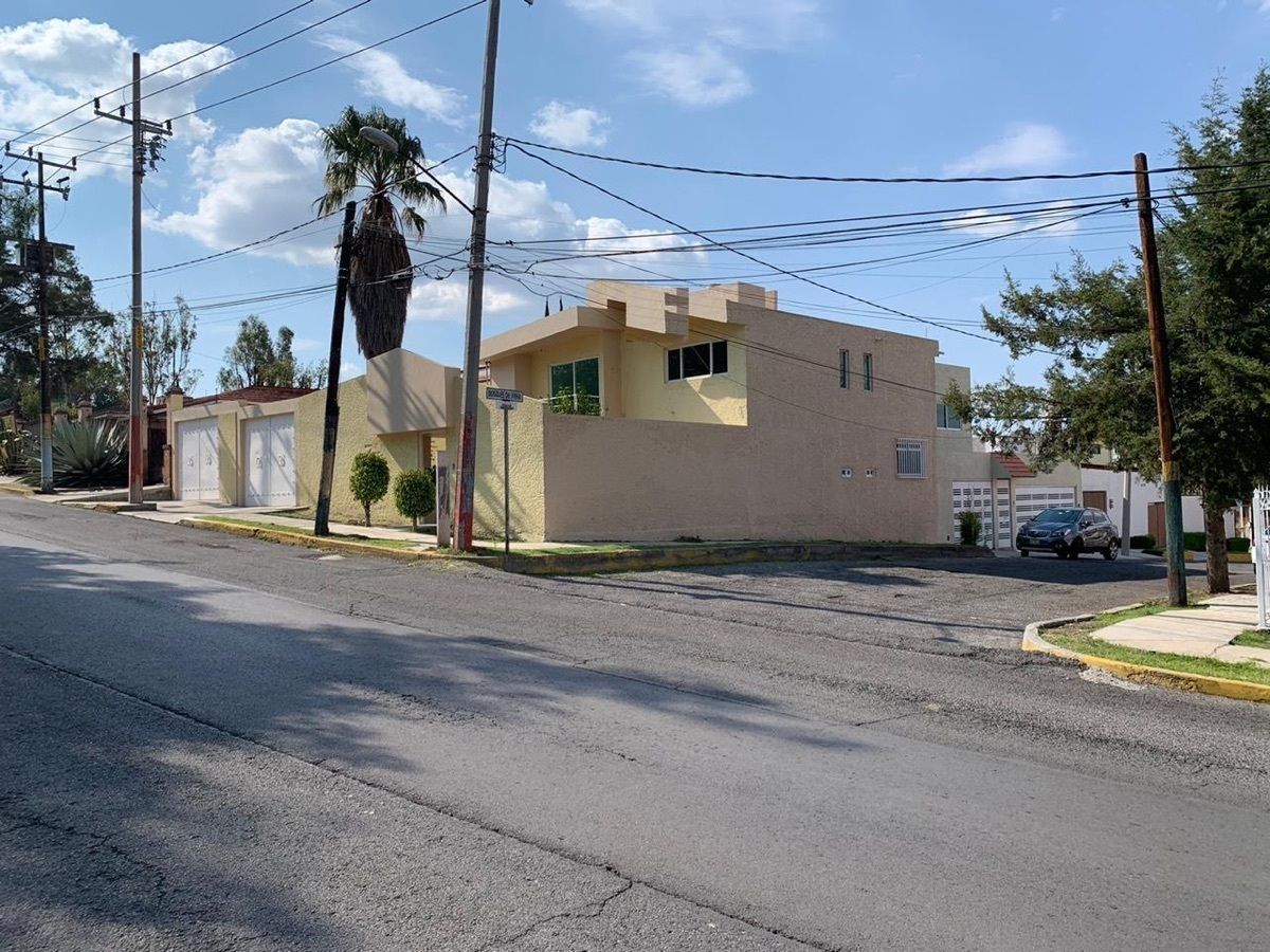 Casa en Venta en Bosques del Lago