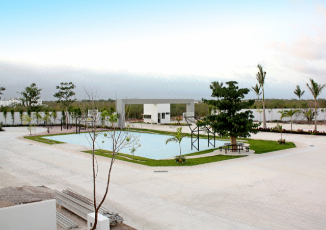 Terreno en Privada Residencial con Amenidades. Cholul, Mérida