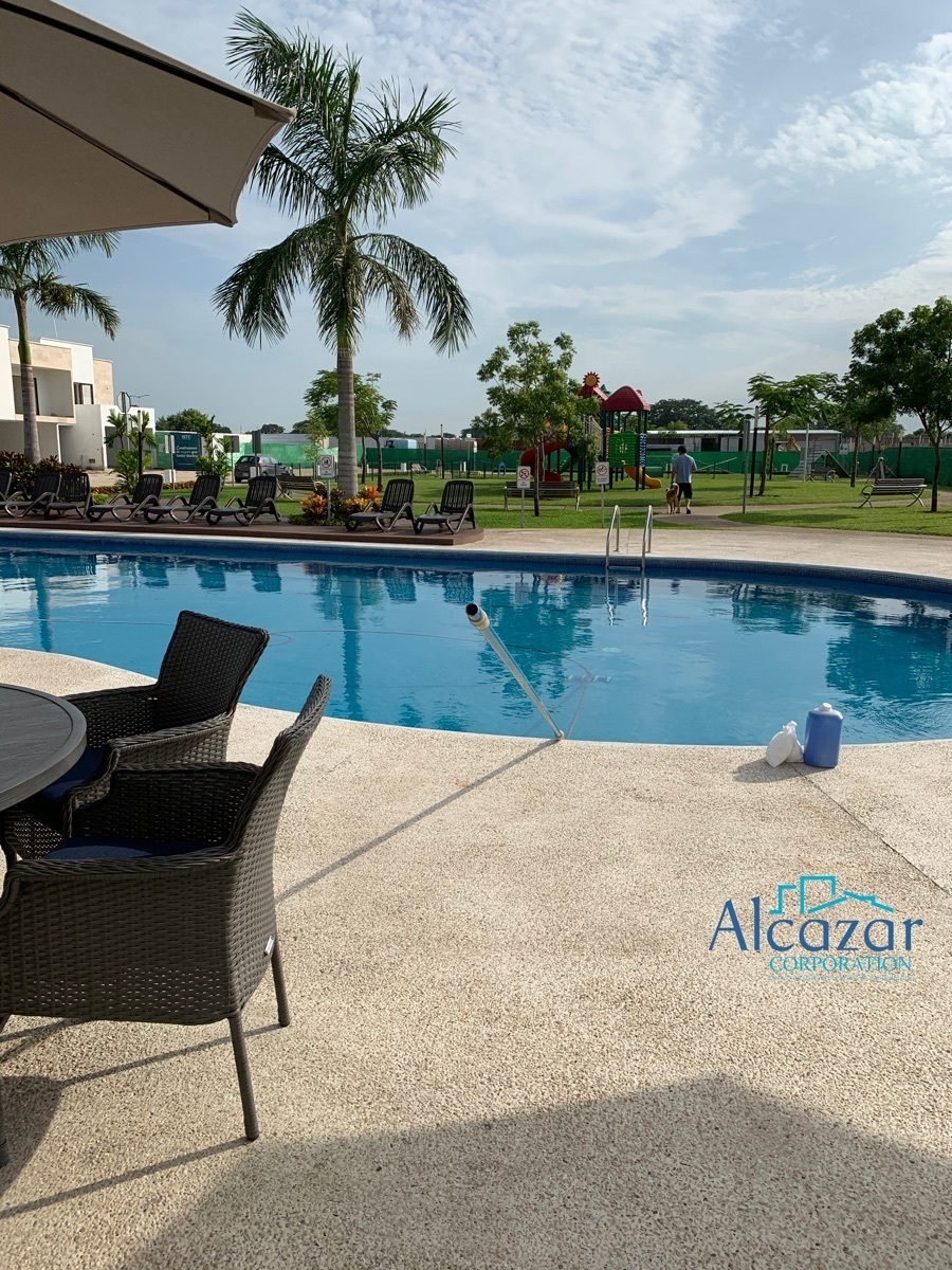 18 de 20: Alberca zona social