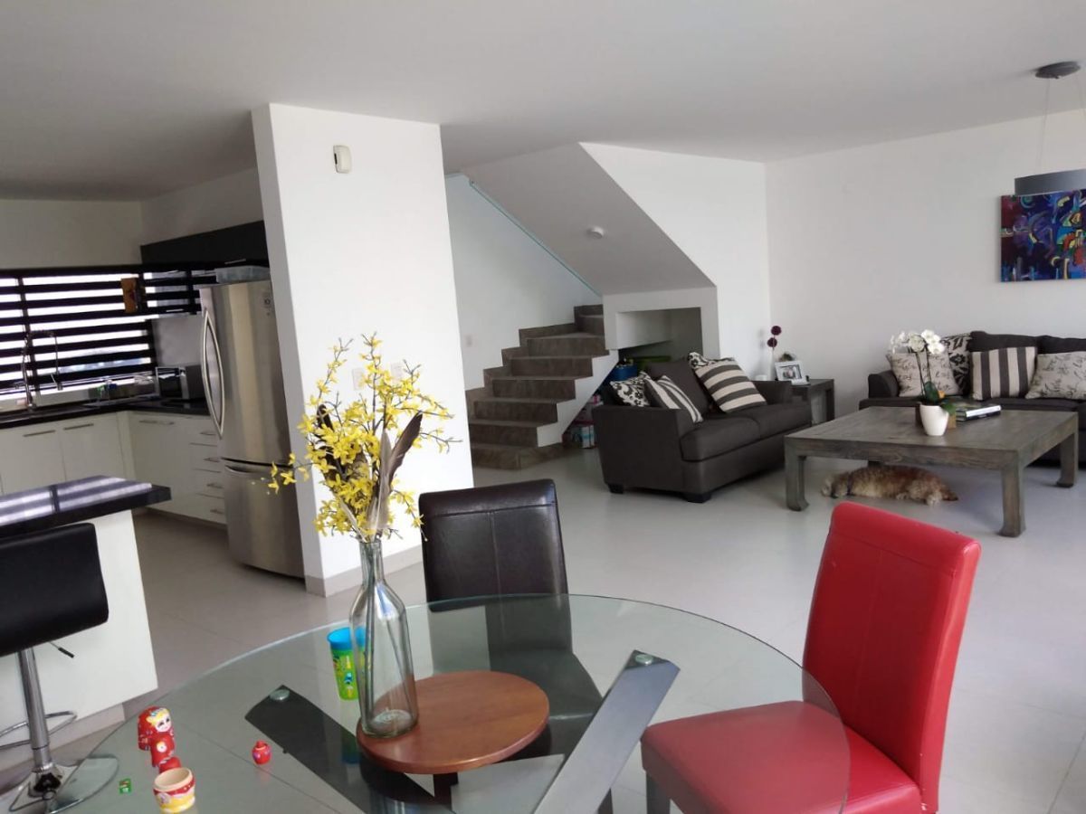 5 de 29: Cocina, sala y comedor