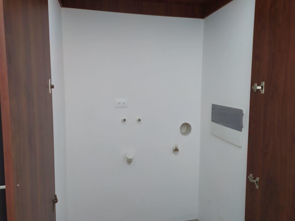 7 de 40: Área para lavadora