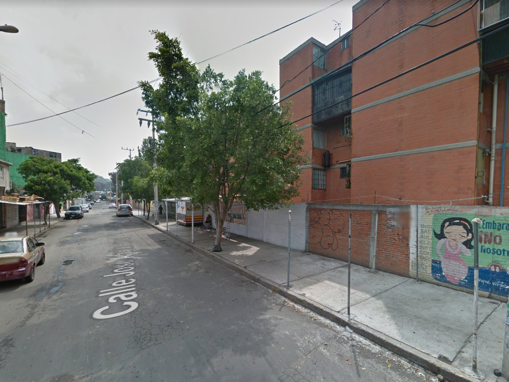 2 de 5: CALLE JOSE AGUILAR