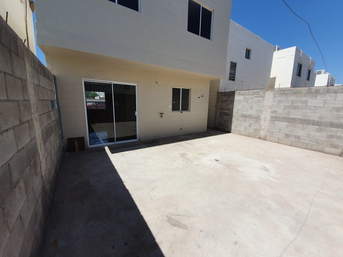 2 de 14: Buen patio trasero.
