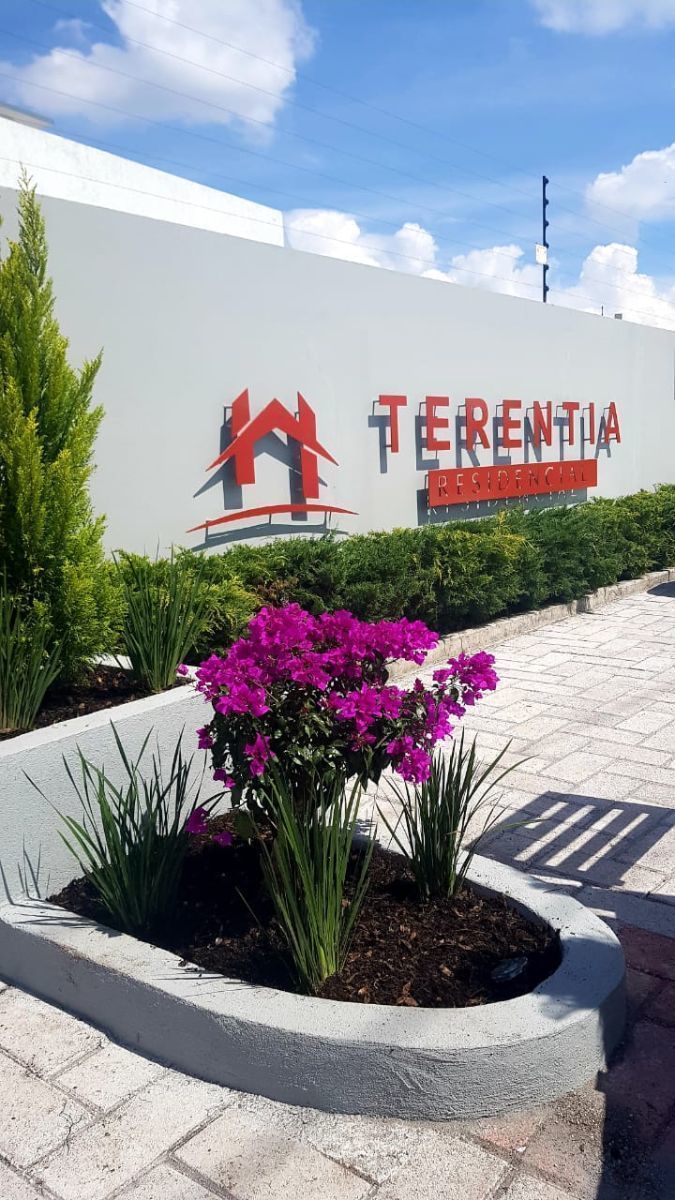 3 de 25: Entrada al fraccionamiento