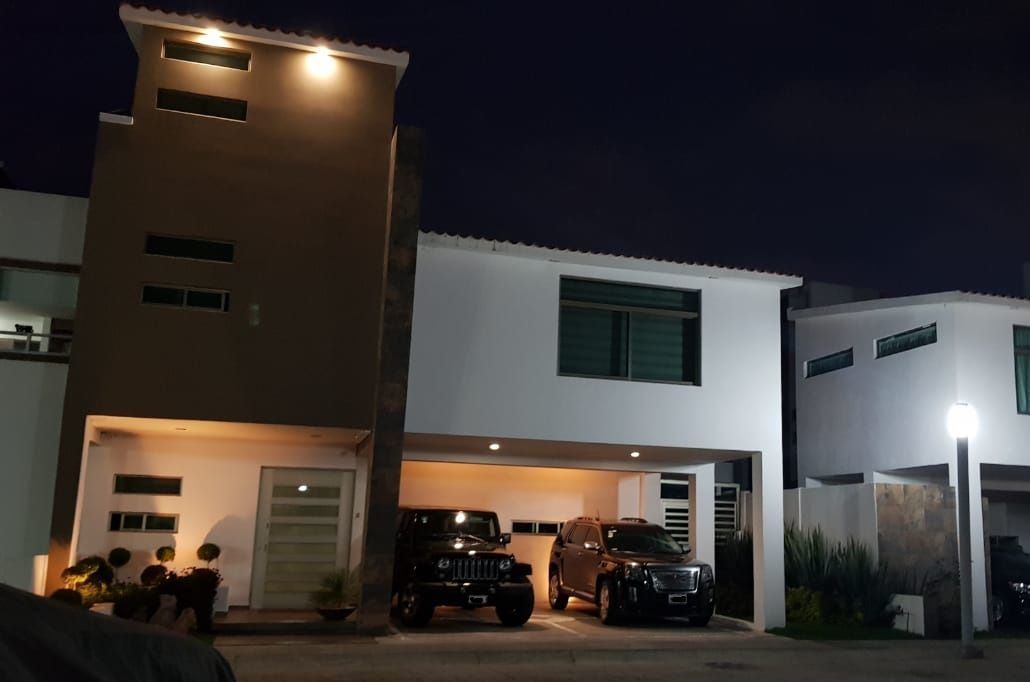 2 de 25: Vista Nocturna con alumbrado