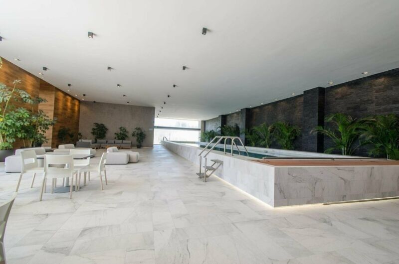 7 de 21: ZONA DE ALBERCA