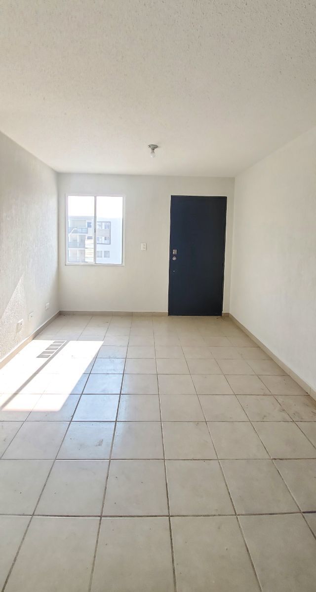 5 of 27: Área sala/comedor