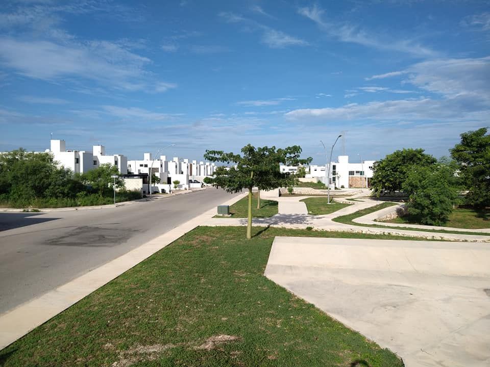 8 de 12: Terreno venta Alura Residencial Cholul Mérida Yucatán