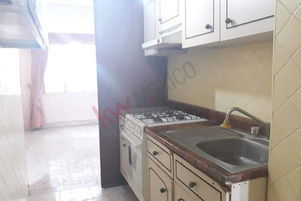 14 de 26: Desde la cocina a la estancia