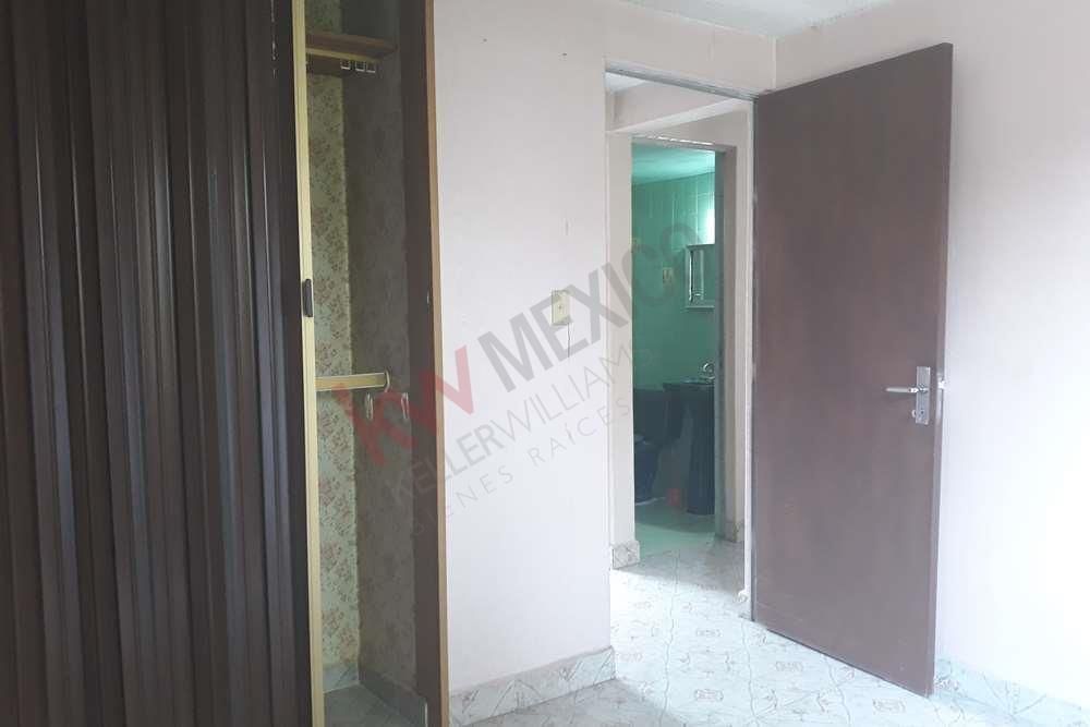 22 de 26: Desde recámara 3 al baño