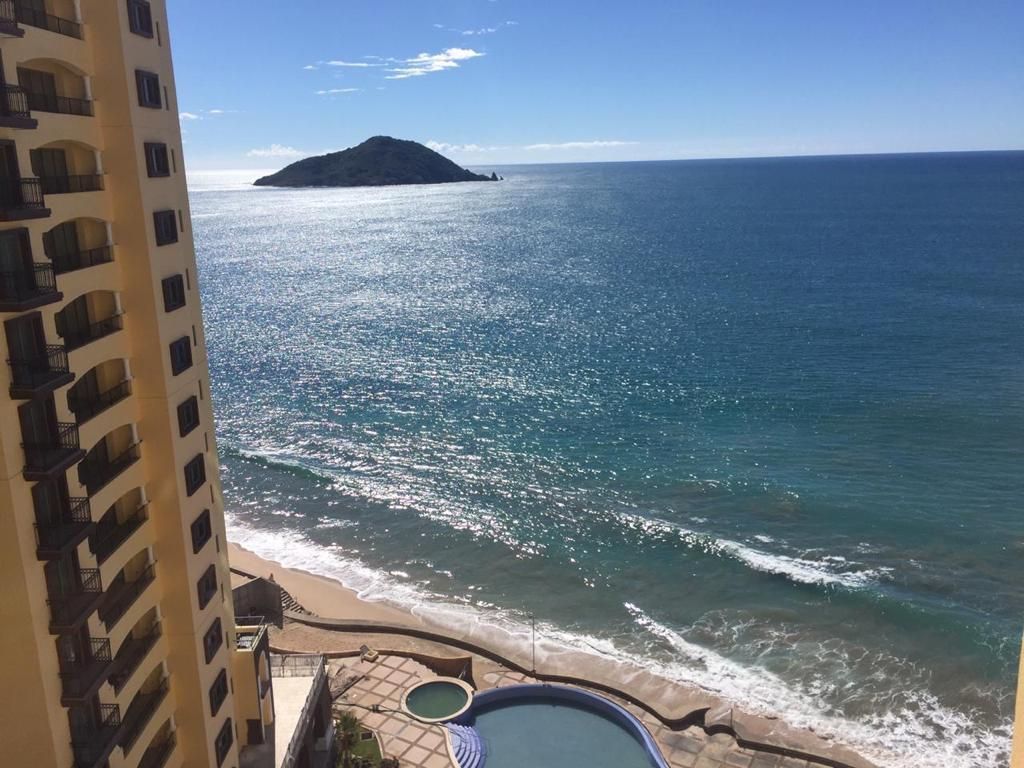 CONDOMINIOS GAVIAS GRAND TORRE SUR 