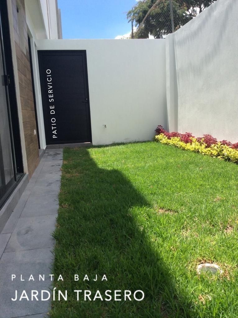JARDÍN TRASERO