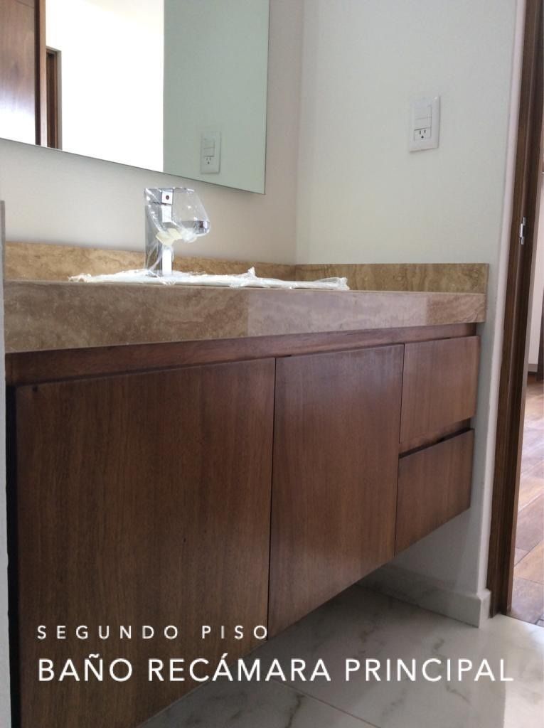 BAÑO DE RECÁMARA PRINCIPAL