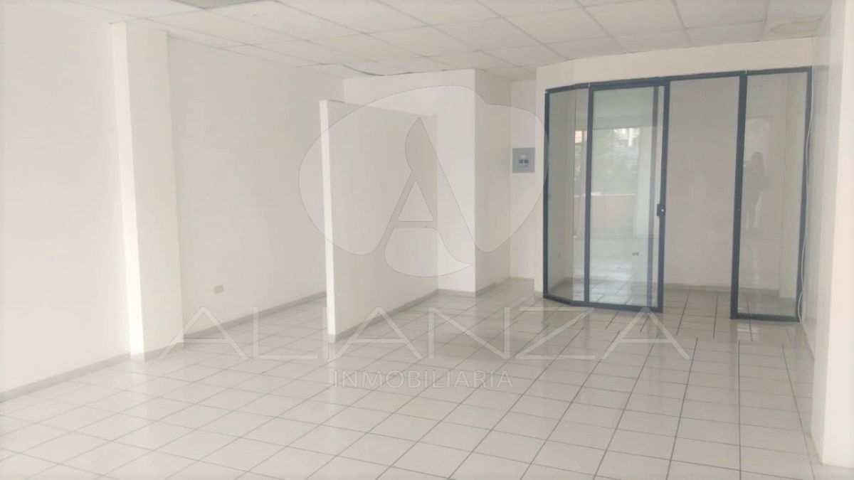 Local Comercial en Renta en Plaza Valmar colonia El Prado La Mesa Tijuana
