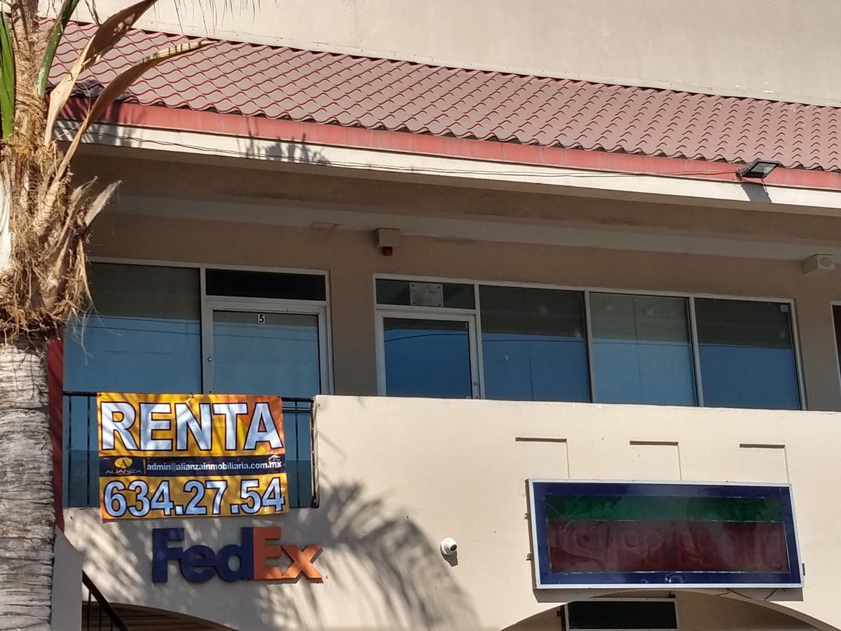 Local Comercial en Renta en Plaza Valmar colonia El Prado La Mesa Tijuana