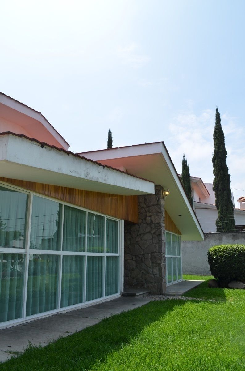 5 de 19: SALA COMEDOR, AL FRENTE DE LA CASA