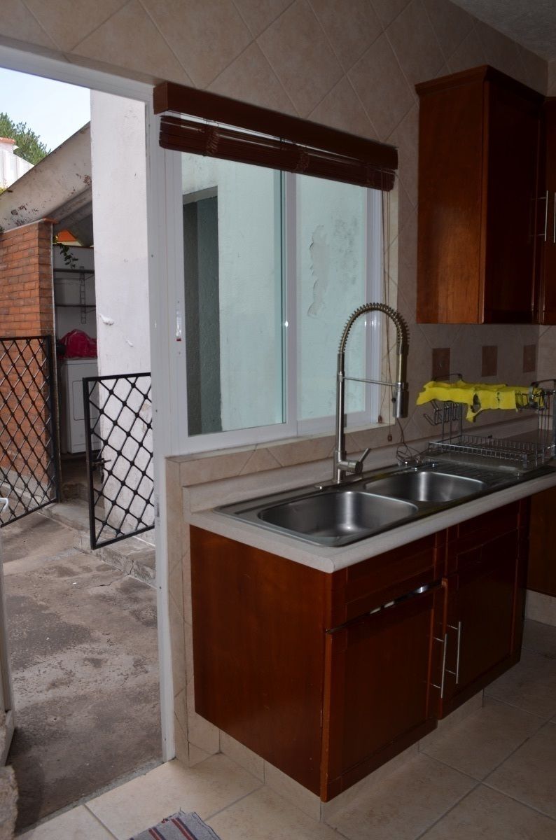 11 de 19: COCINA Y ÁREA DE LAVADO , ENTRADA DIRECTO DE LA CALLE