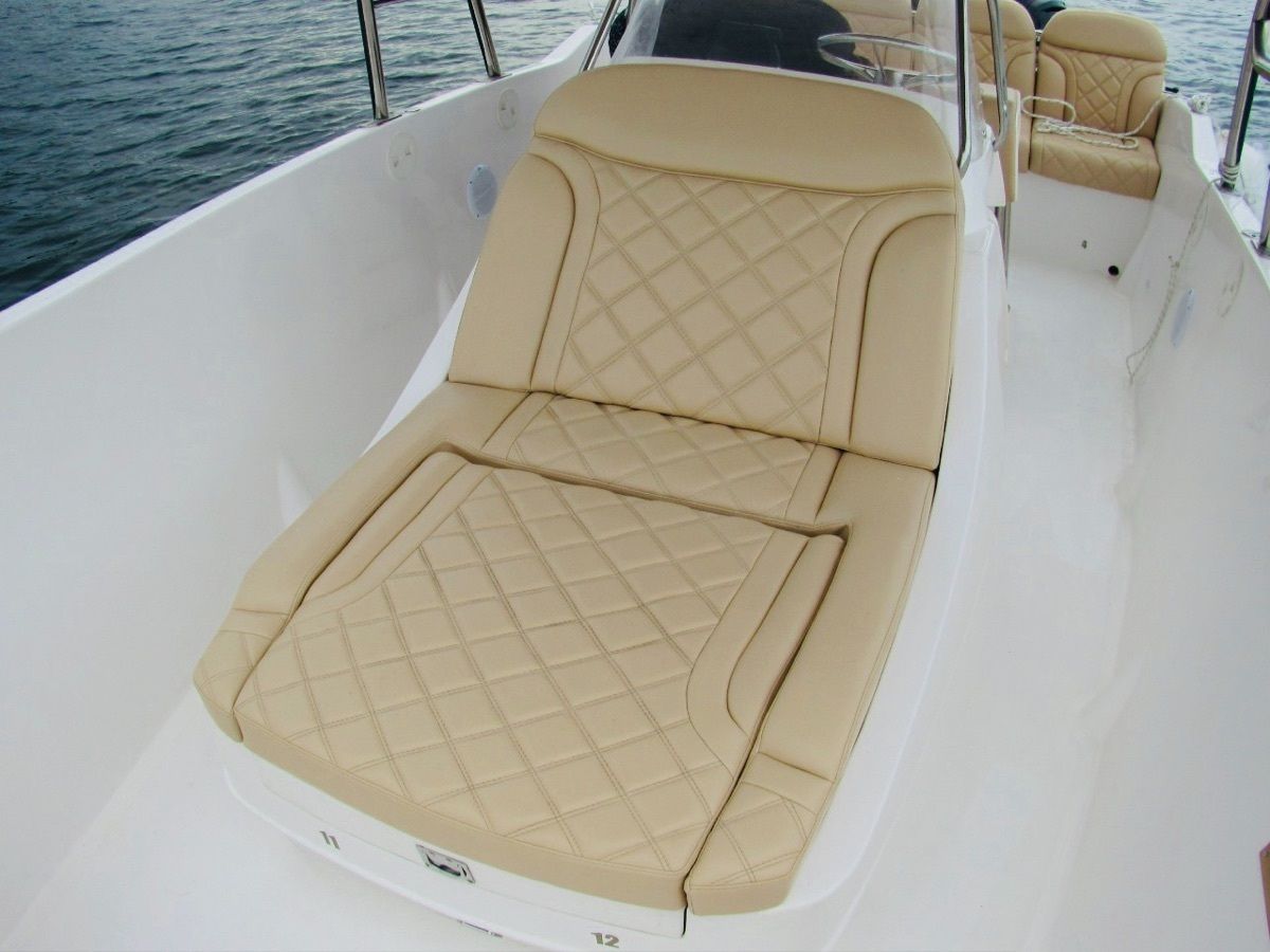 BOTE LEROY 28 pies