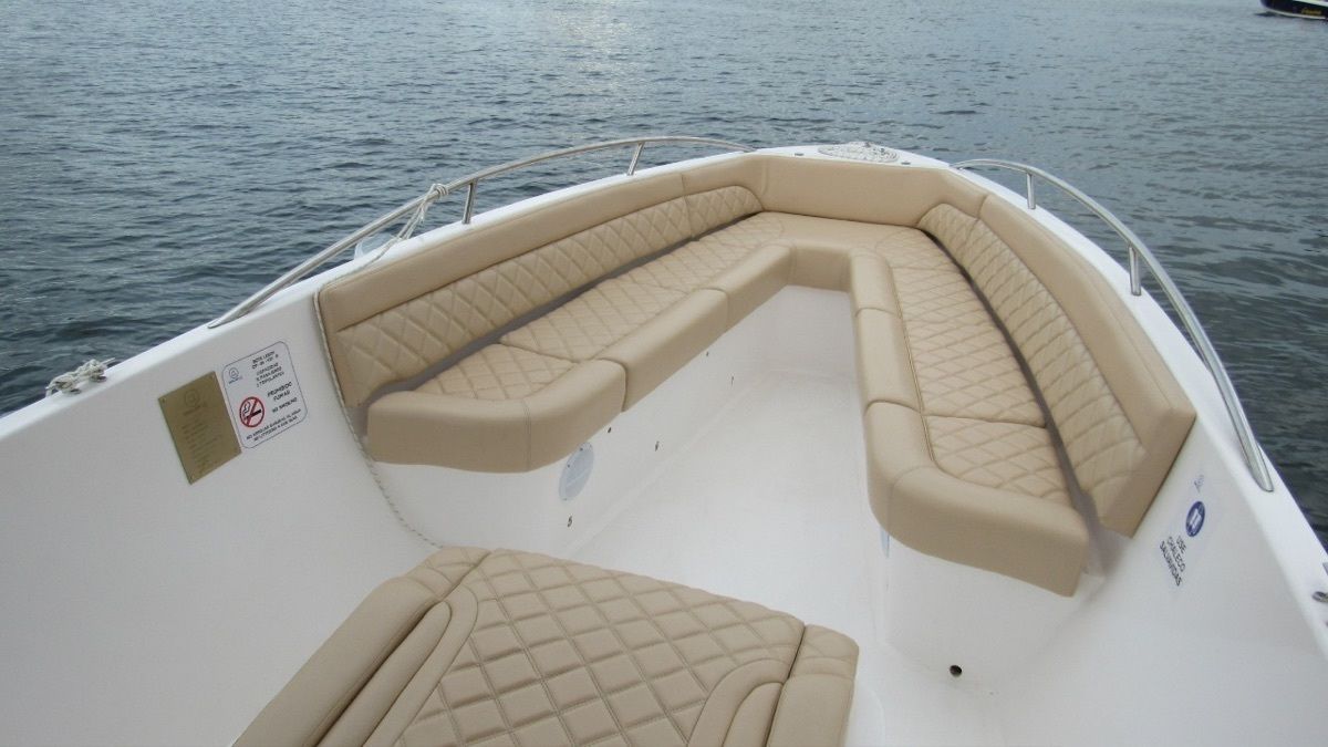 BOTE LEROY 28 pies