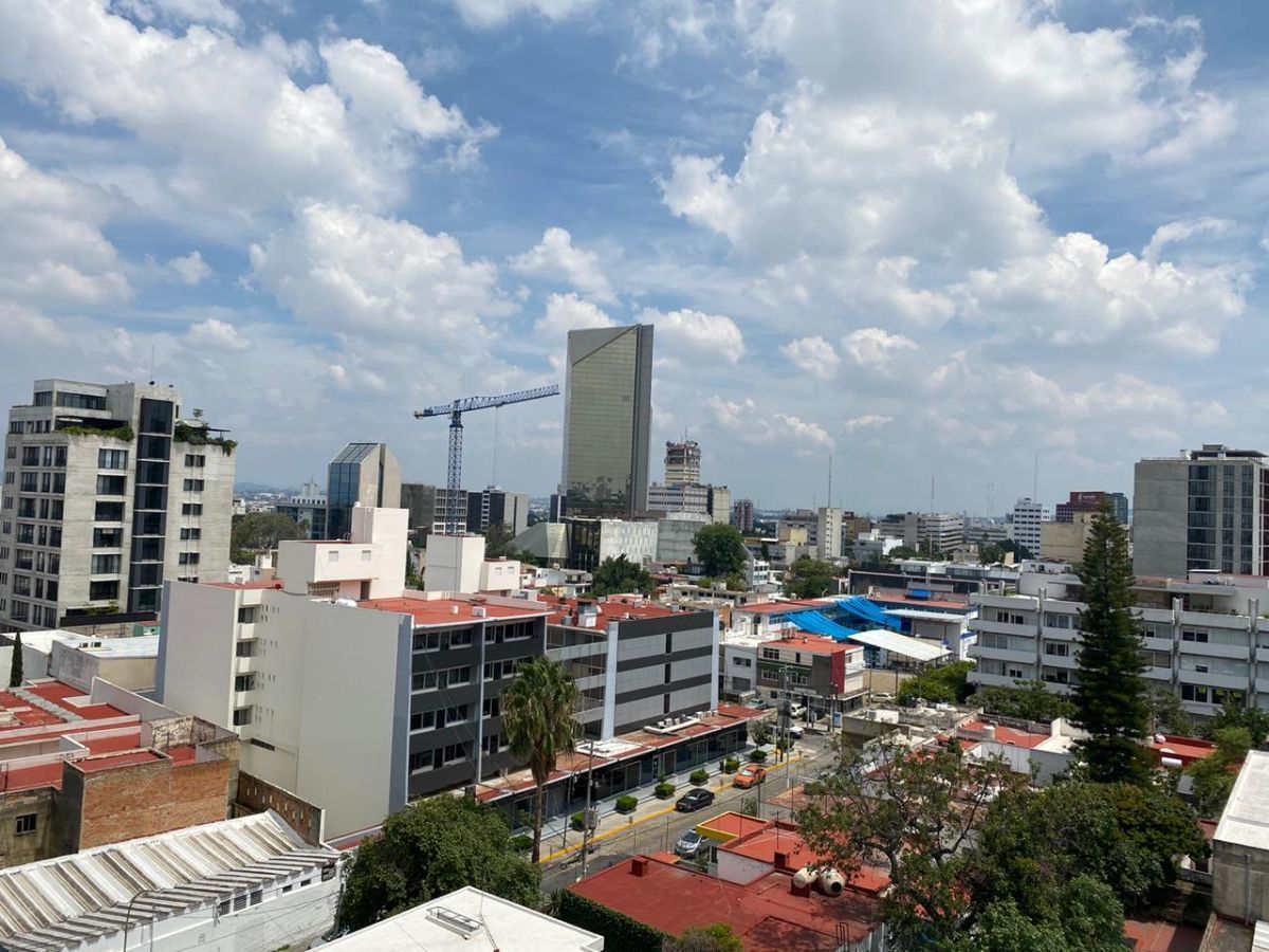 4 de 38