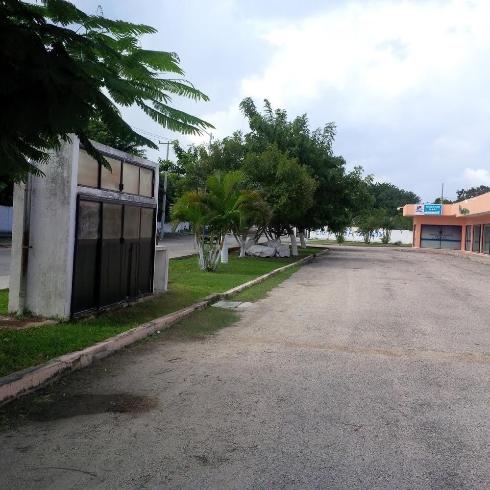Excellent square next to Avenida Itzaes. - foto 2