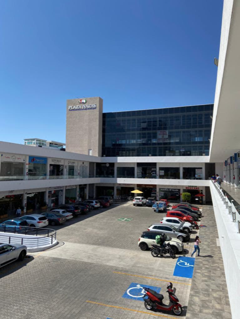 Oficina en Venta plaza Nazas, lista para ocuparse.