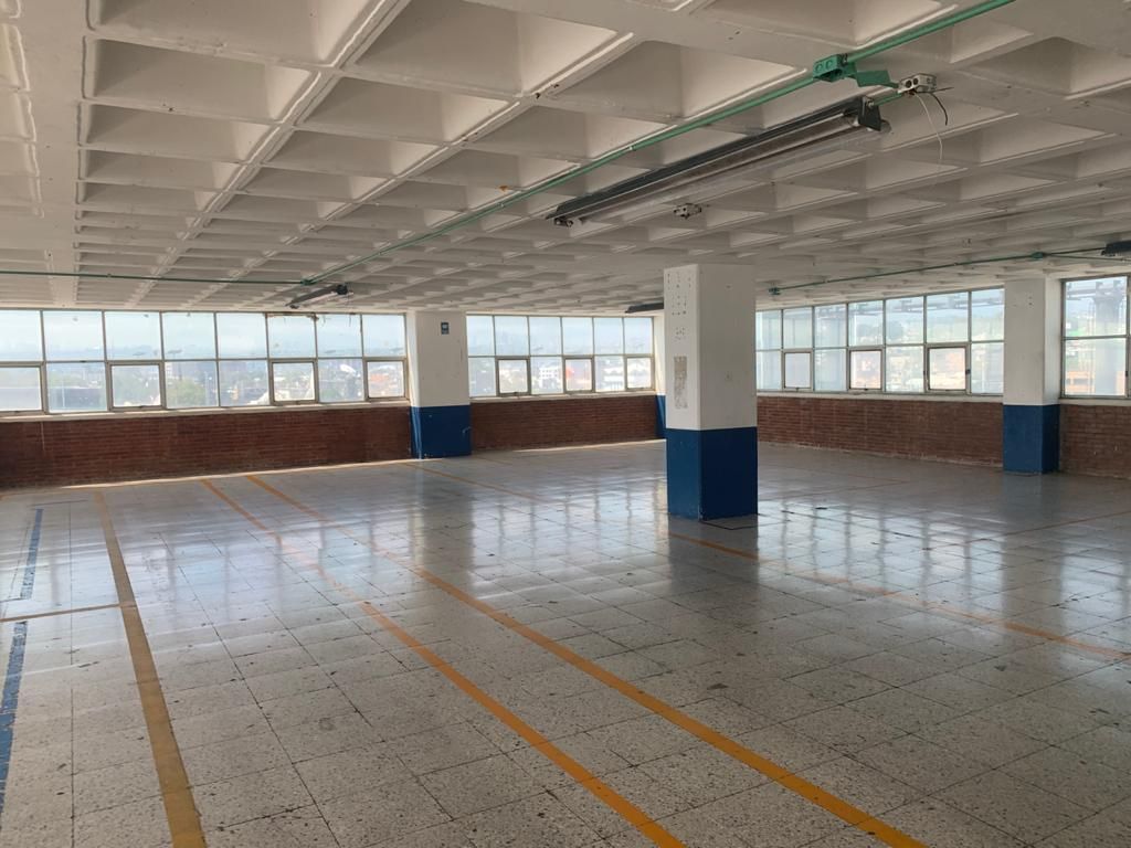 Excelente Bodega en Renta de 1000m2 en Alce Blanco.