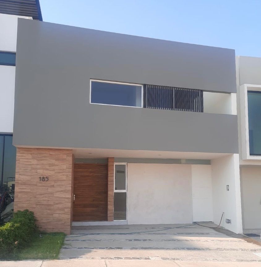 CASA EN VENTA EN VALLE IMPERIAL CON CASA CLUB CON ALBERCA