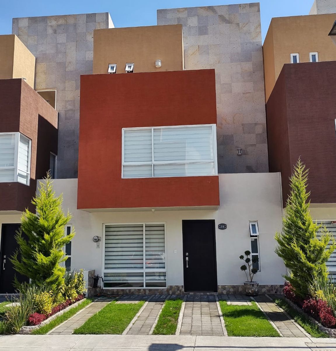 CASA EN RENTA EN TOSCANA III TOLUCA | EasyBroker