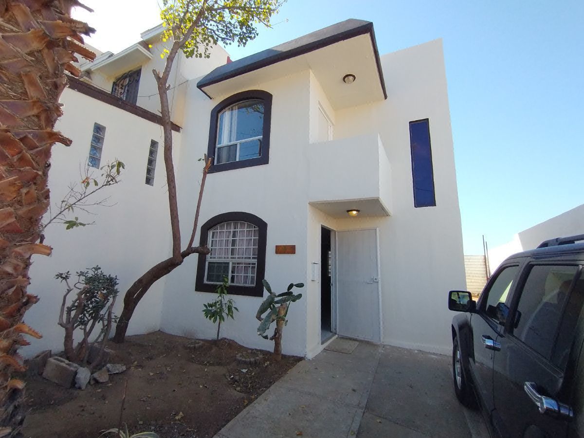 Venta de Casa Fracc. Magisterial, Semiprivado