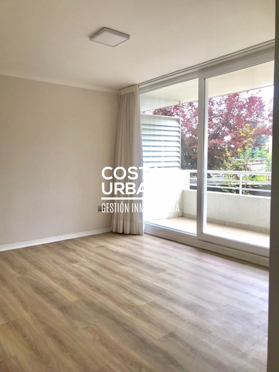 4 de 7: Dormitorio con amplia terraza