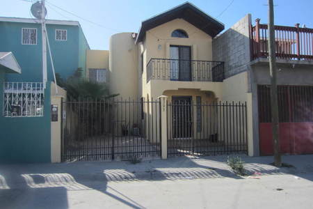 Bonita Casa en Renta en la Jauja cercano al Blvd Diaz Ordaz Col  Electricistas | EasyBroker