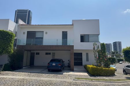 Casa para alugar com 4 Quartos ao lado do SONATA
